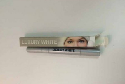Luxury White Pro - отбеливающий карандаш