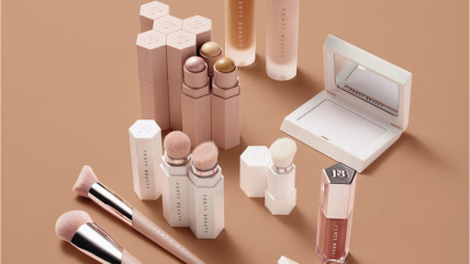 Набор косметики Fenty Beauty
